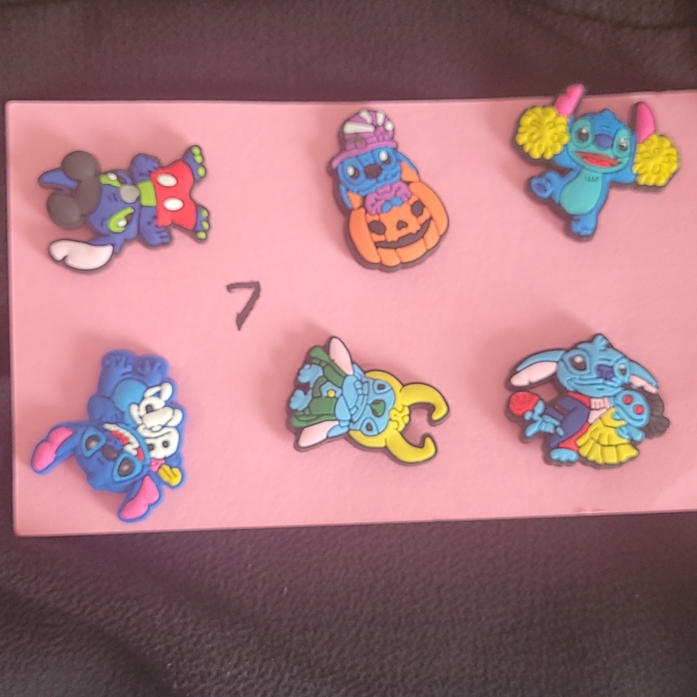 Stich croc pins
